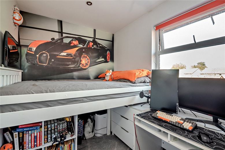 2 bedroom house, Blackdown Way, Thatcham RG19 - Sold