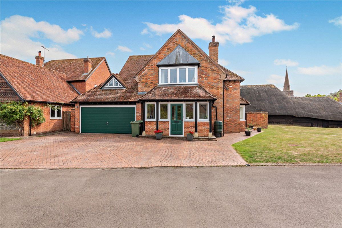 4 bedroom house, The Rookery, Peasemore RG20 - Sold STC