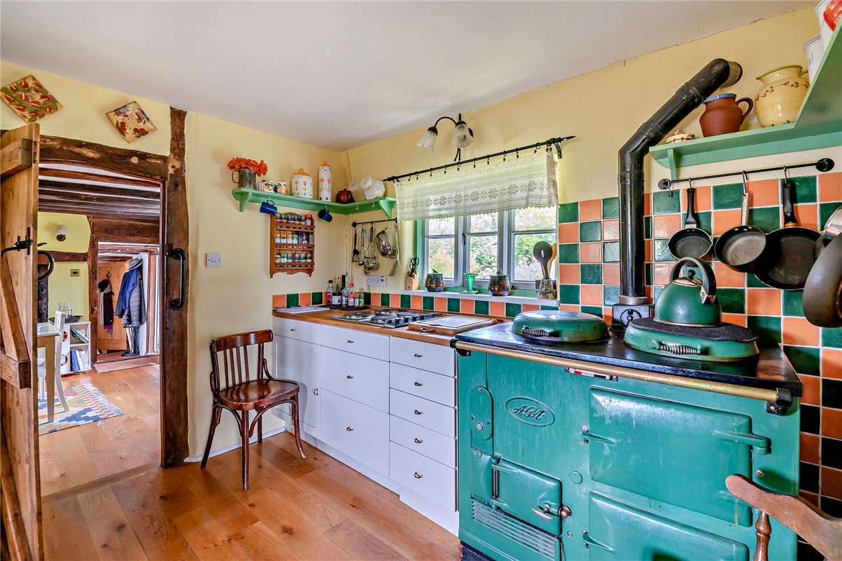 6 bedroom house, Brightwalton, Newbury RG20 - Available