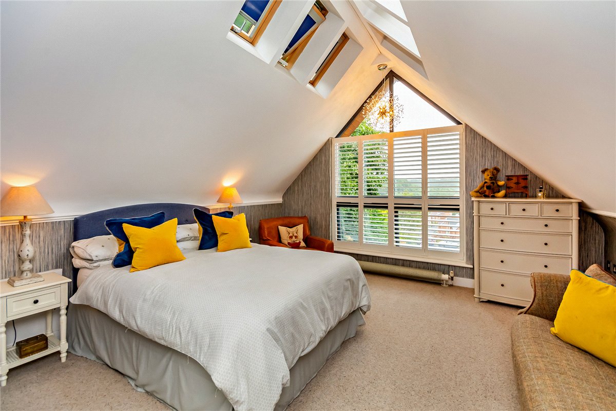 4 bedroom house, Oxford Road, Donnington RG14 - Available