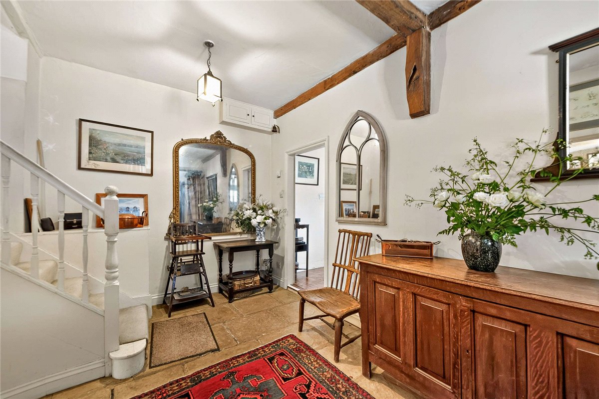 5 bedroom house, Sheepdrove Hill, Lambourn RG17 - Available
