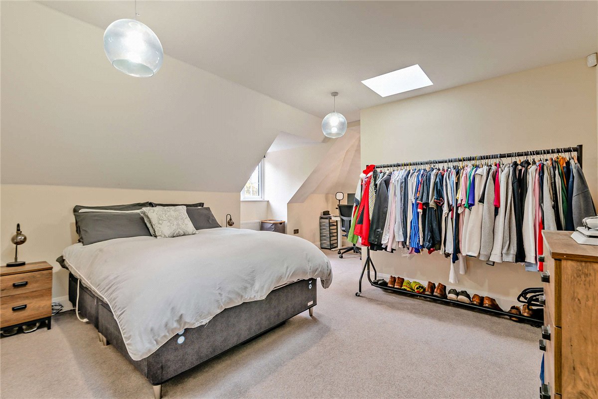 2 bedroom flat, The Dolmans, Shaw RG14 - Available