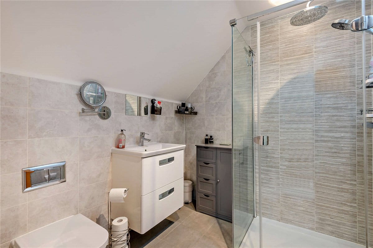 2 bedroom flat, The Dolmans, Shaw RG14 - Available