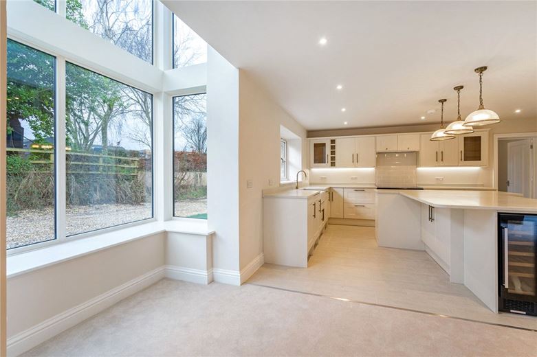 2 bedroom cottage, Ram Alley, Ashford Hill RG19 - Available