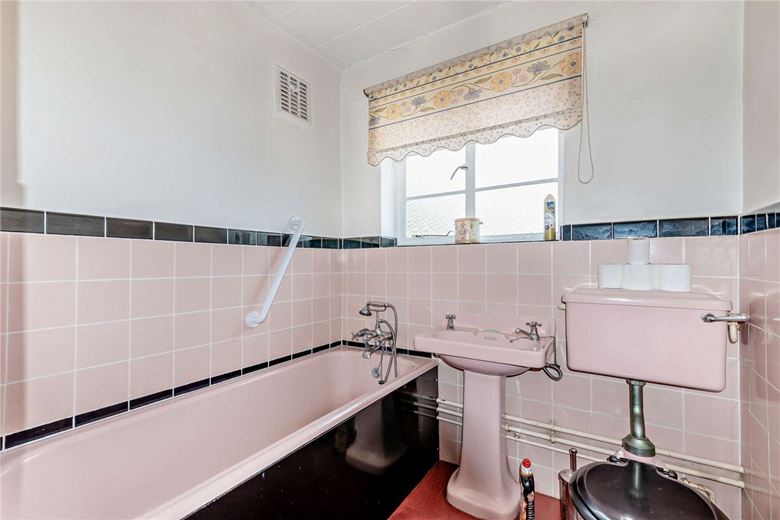 2 bedroom bungalow, Crookham Common Road, Crookham RG19 - Sold STC