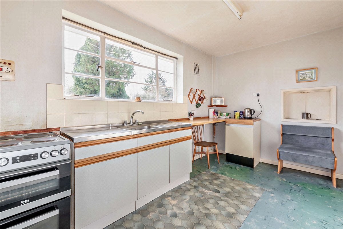 2 bedroom bungalow, Crookham Common Road, Crookham RG19 - Sold STC