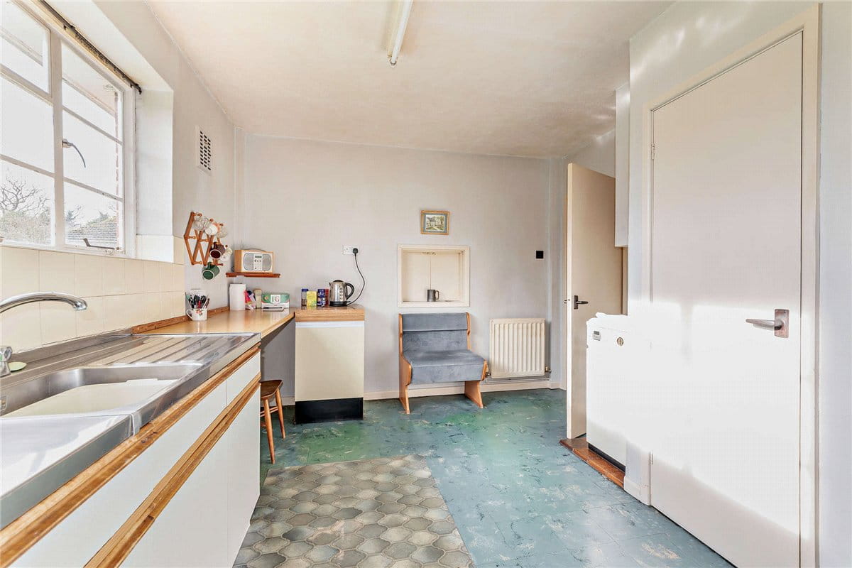 2 bedroom bungalow, Crookham Common Road, Crookham RG19 - Sold STC