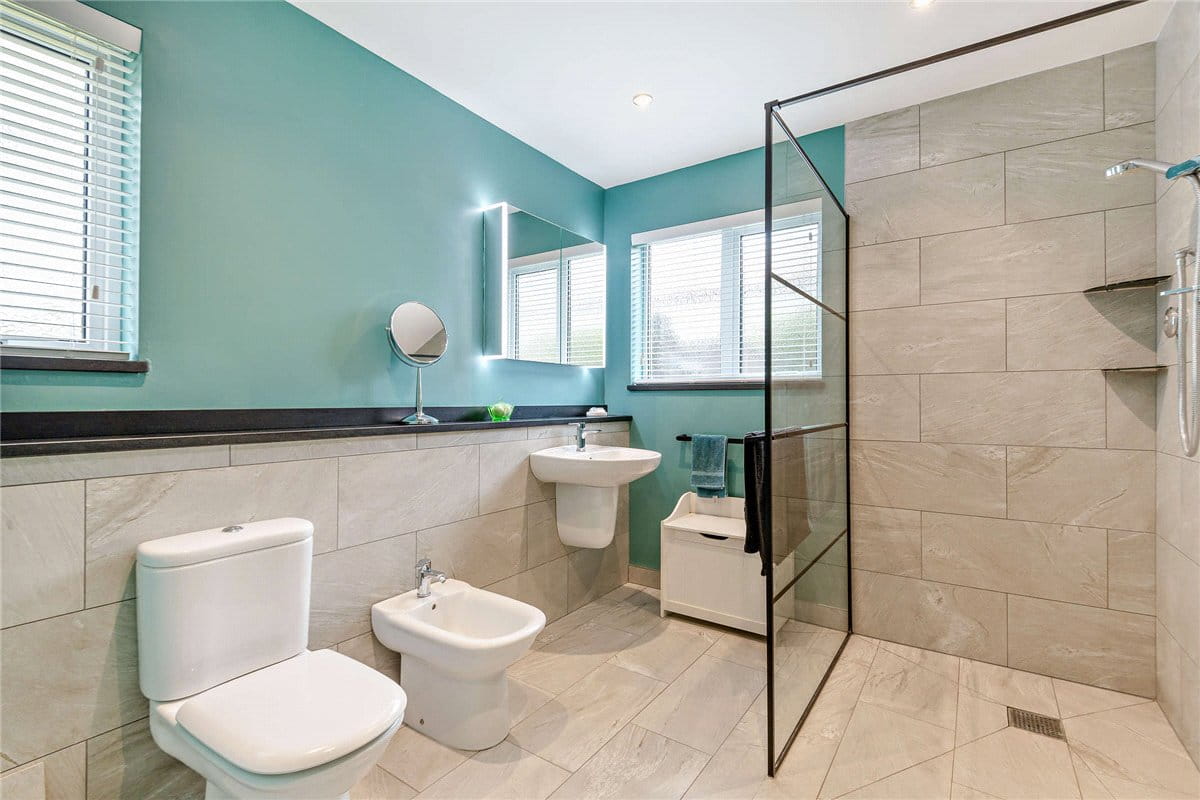 4 bedroom house, Garden Close Lane, Newbury RG14 - Available