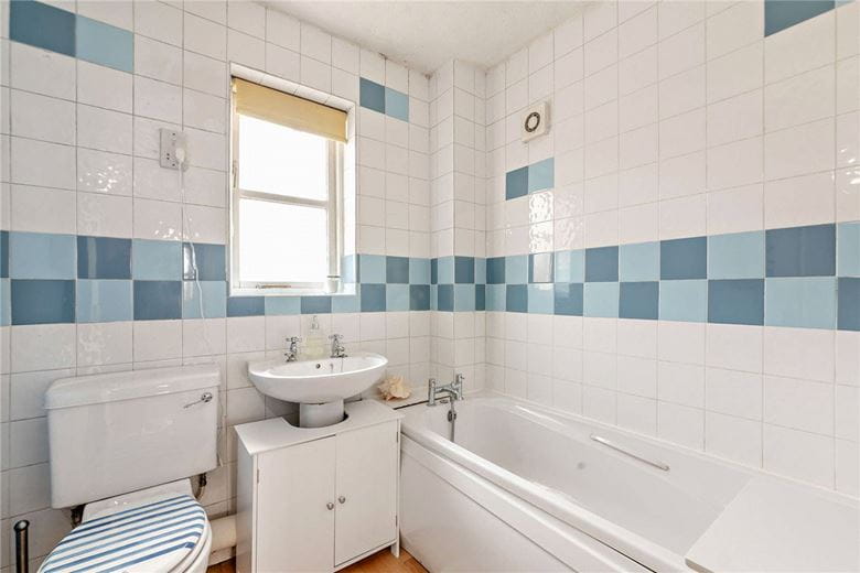 3 bedroom house, Meadowsweet Close, Thatcham RG18 - Available