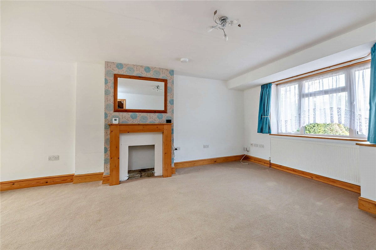 4 bedroom house, Sagecroft Road, Thatcham RG18 - Available