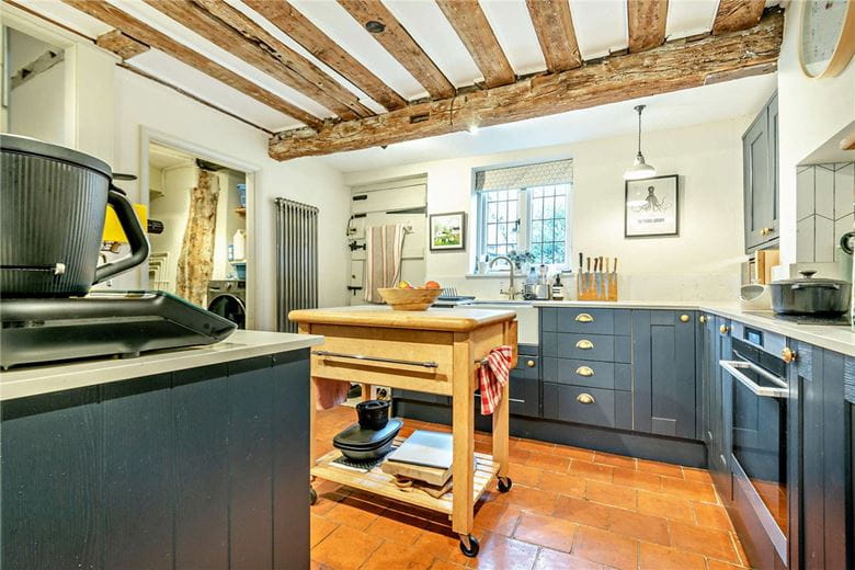 4 bedroom house, George Street, Kingsclere RG20 - Available