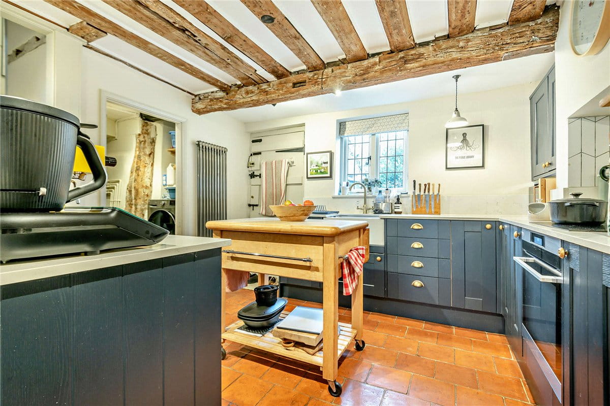 4 bedroom house, George Street, Kingsclere RG20 - Available