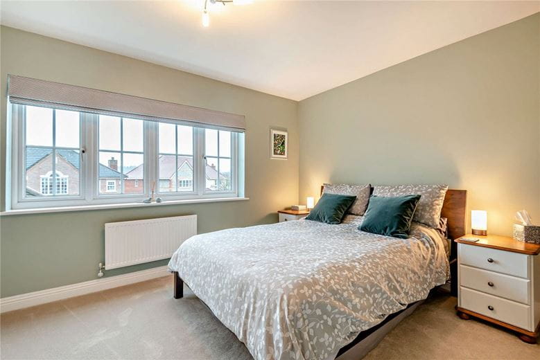 5 bedroom house, Spring Gardens, Newbury RG20 - Available