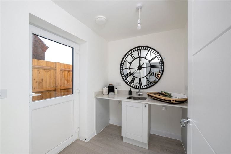 4 bedroom house, Princess Gardens, Bishops Green RG20 - Available