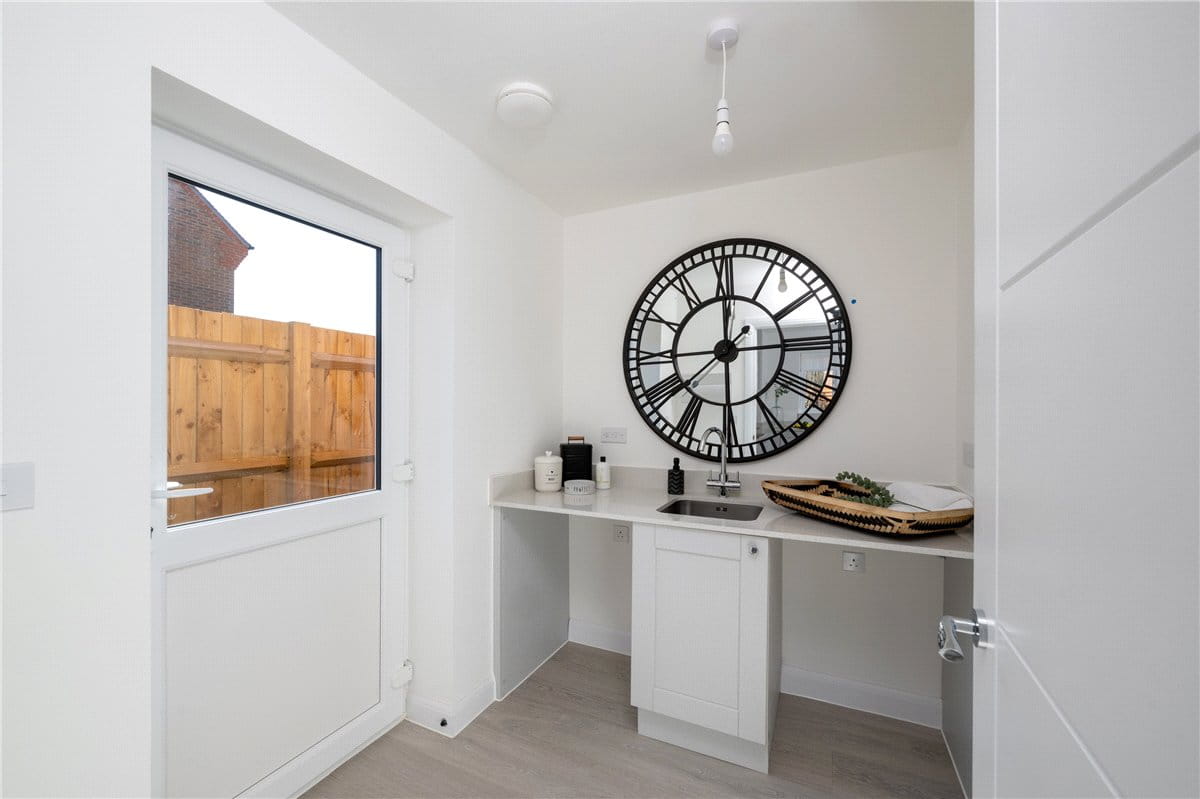 4 bedroom house, Princess Gardens, Bishops Green RG20 - Available