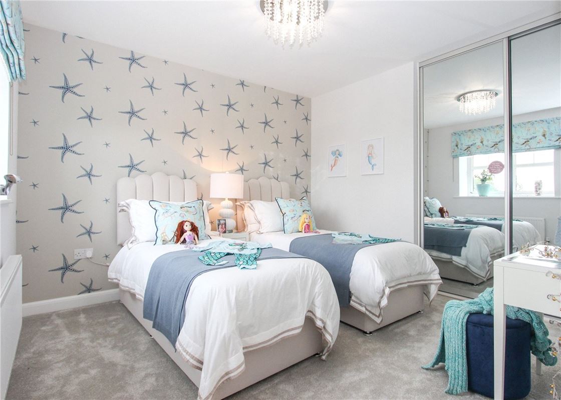 2 bedroom house, Princess Gardens, Bishops Green RG20 - Available