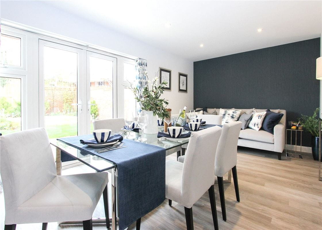 2 bedroom house, Princess Gardens, Bishops Green RG20 - Available