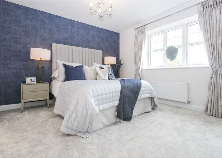 2 bedroom house, Princess Gardens, Bishops Green RG20 - Available