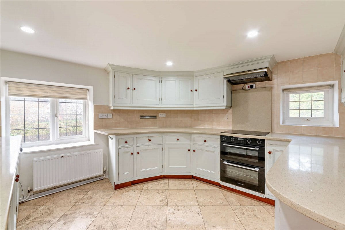 5 bedroom cottage, Upper Lambourn, Hungerford RG17 - Available