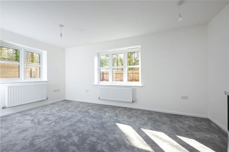 1 bedroom house, Princess Gardens, Bishops Green RG20 - Available