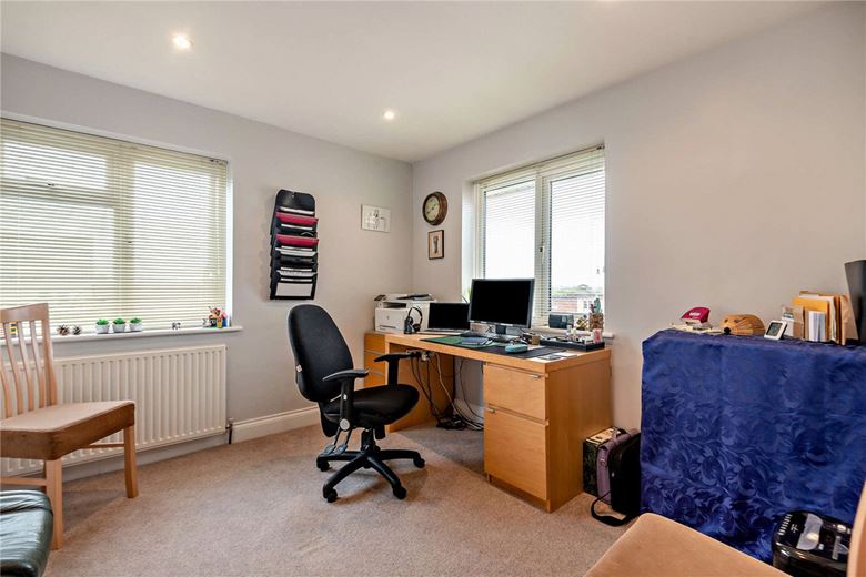 4 bedroom house, King John Road, Kingsclere RG20 - Available