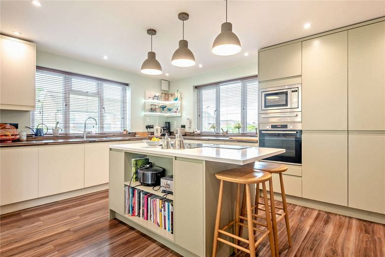 4 bedroom house, King John Road, Kingsclere RG20 - Available