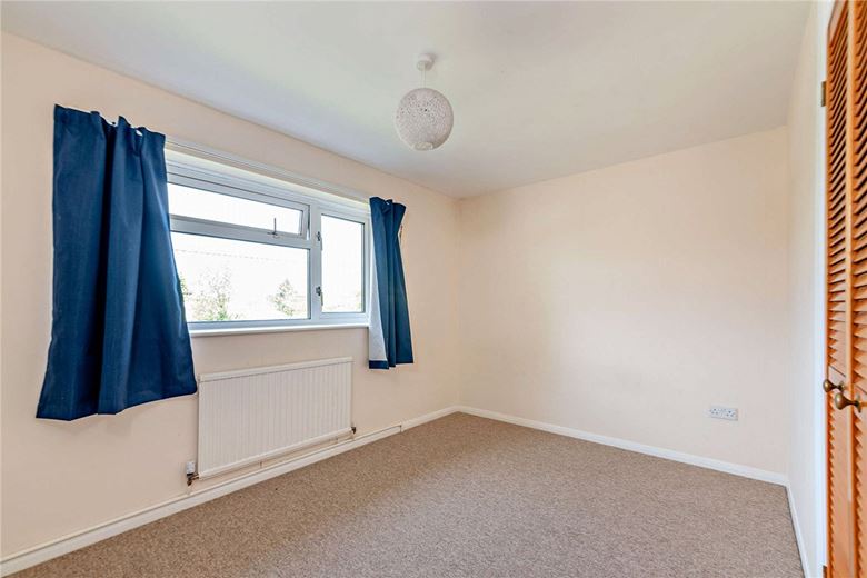 3 bedroom house, Gore End Road, Ball Hill RG20 - Available