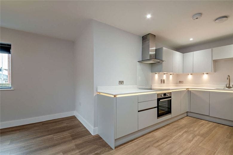 2 bedroom flat, St Marys Road, Newbury RG14 - Available