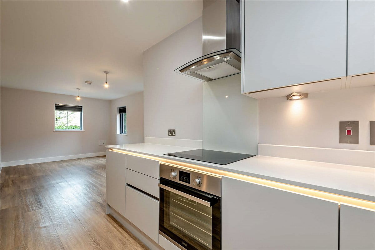 2 bedroom flat, St Marys Road, Newbury RG14 - Available