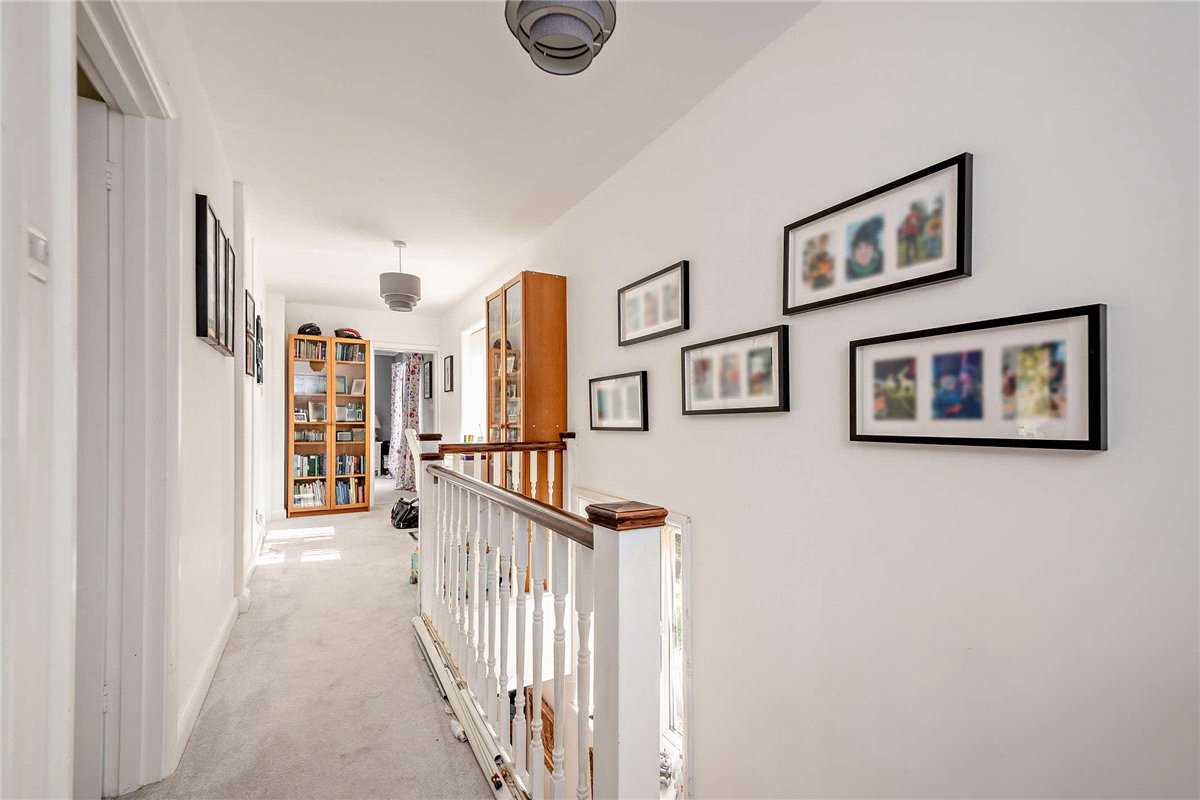 4 bedroom house, George Street, Kingsclere RG20 - Available