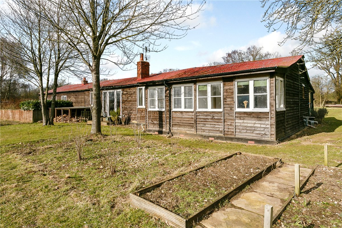 5 bedroom house, Oakley Wood, Benson OX10 - Available