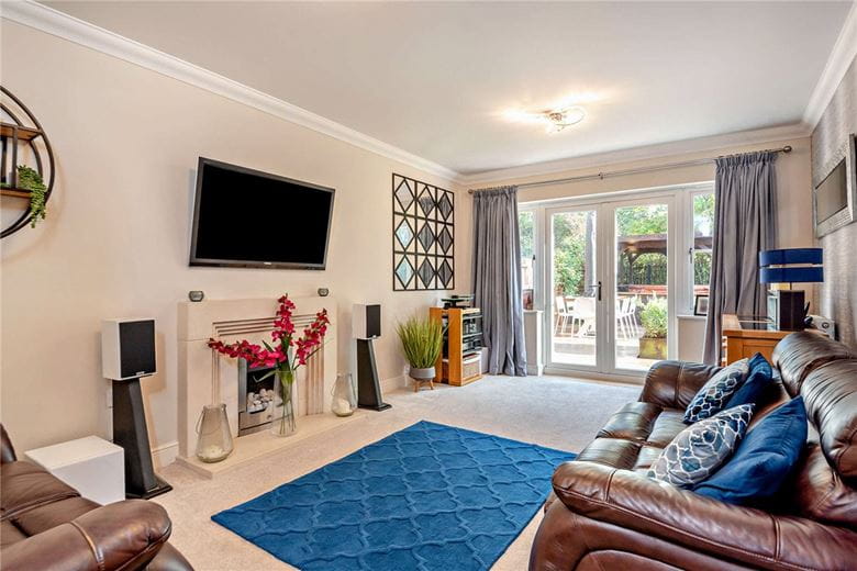 4 bedroom house, Hermitage Green, Hermitage RG18 - Available