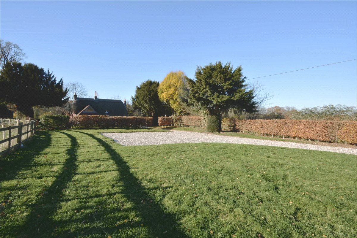 2 bedroom house, Highclere Street, Highclere RG20 - Let Agreed