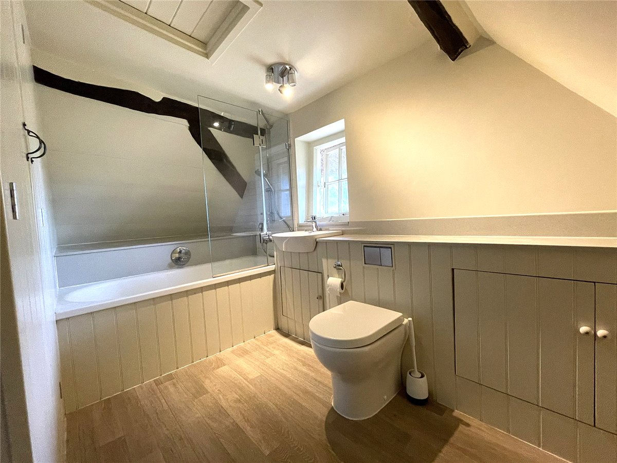 2 bedroom house, Highclere Street, Highclere RG20 - Let Agreed