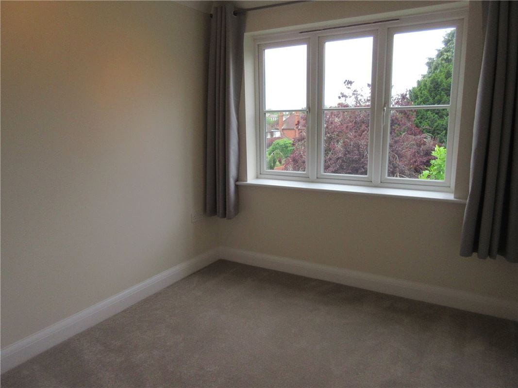 2 bedroom flat, Catherine Road, Newbury RG14 - Under Offer