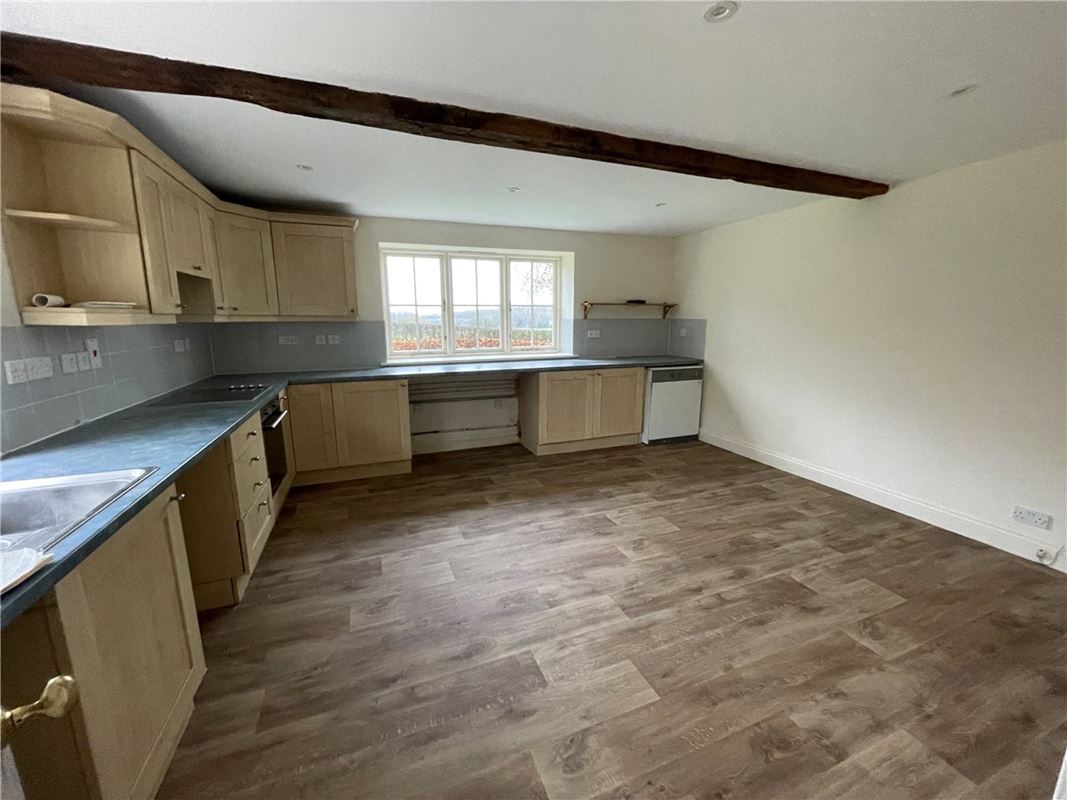 2 bedroom house, Hopgoods Green, Bucklebury RG7 - Under Offer