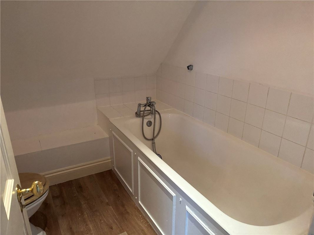 2 bedroom house, Hopgoods Green, Bucklebury RG7 - Under Offer