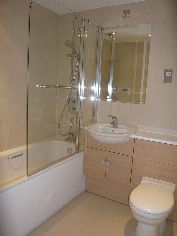 2 bedroom flat, Park Way, Newbury RG14 - Available