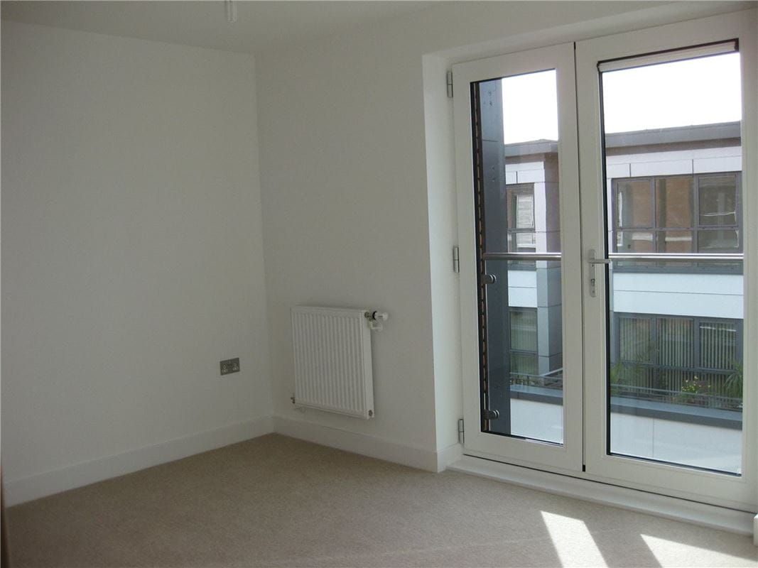 2 bedroom flat, Park Way, Newbury RG14
