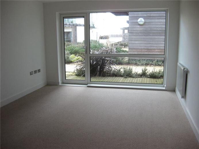 2 bedroom flat, Park Way, Newbury RG14