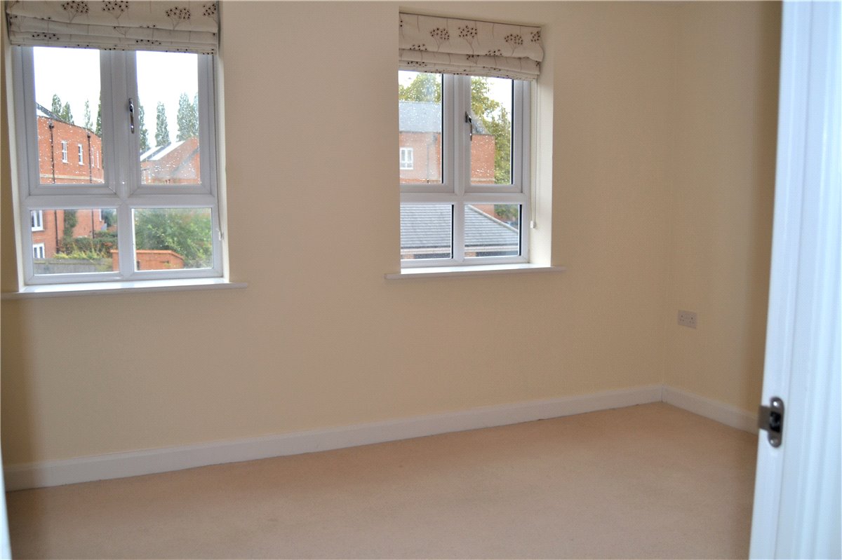 3 bedroom house, Newbury, Berkshire RG14 - Let Agreed
