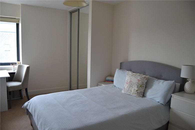2 bedroom flat, West Street, Newbury RG14 - Let Agreed