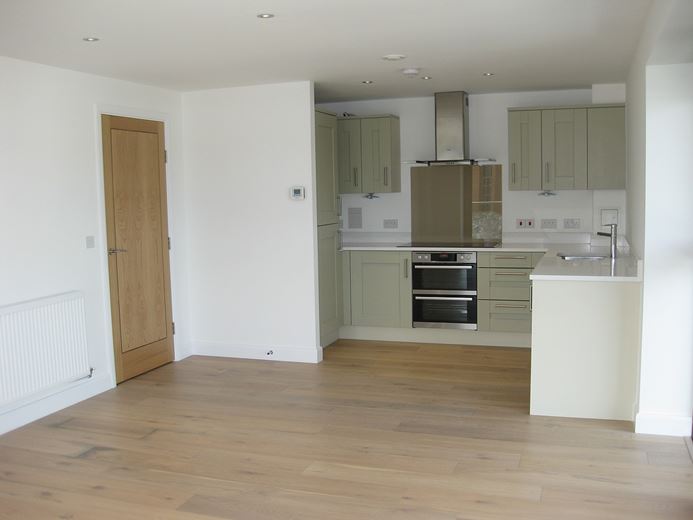 2 bedroom flat, Racecourse Road, Newbury RG14