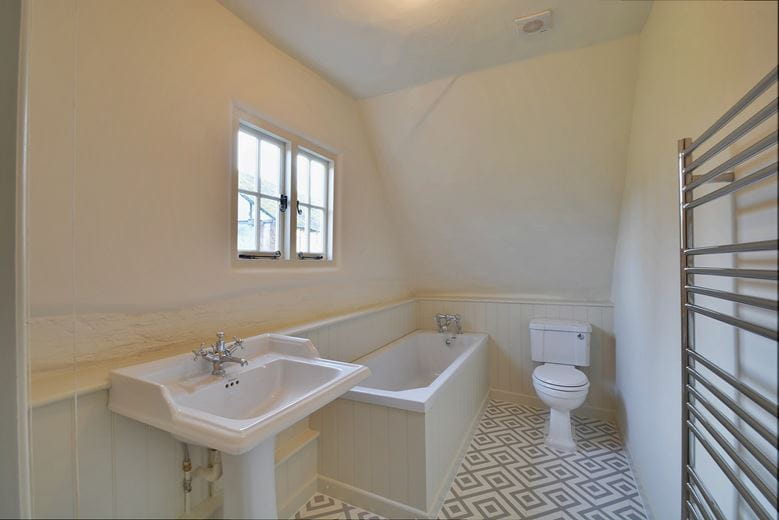 3 bedroom house, Stoke, Andover SP11 - Let Agreed