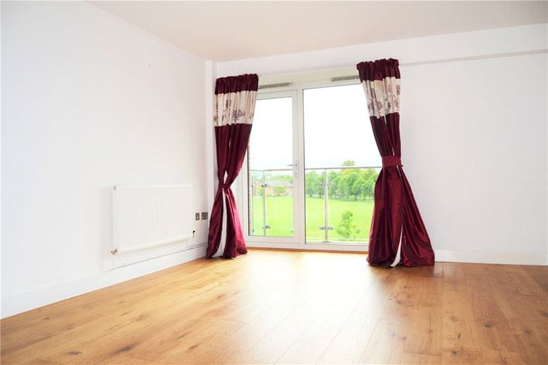 2 bedroom flat, Park Way, Newbury RG14
