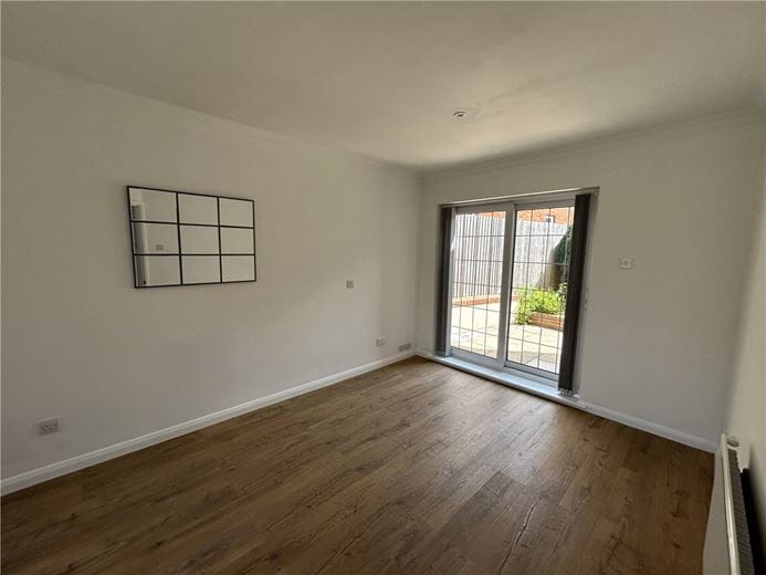 3 bedroom house, Newbury, Berkshire RG14 - Available