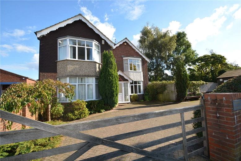 4 bedroom house, Newbury, Berkshire RG14 - Available