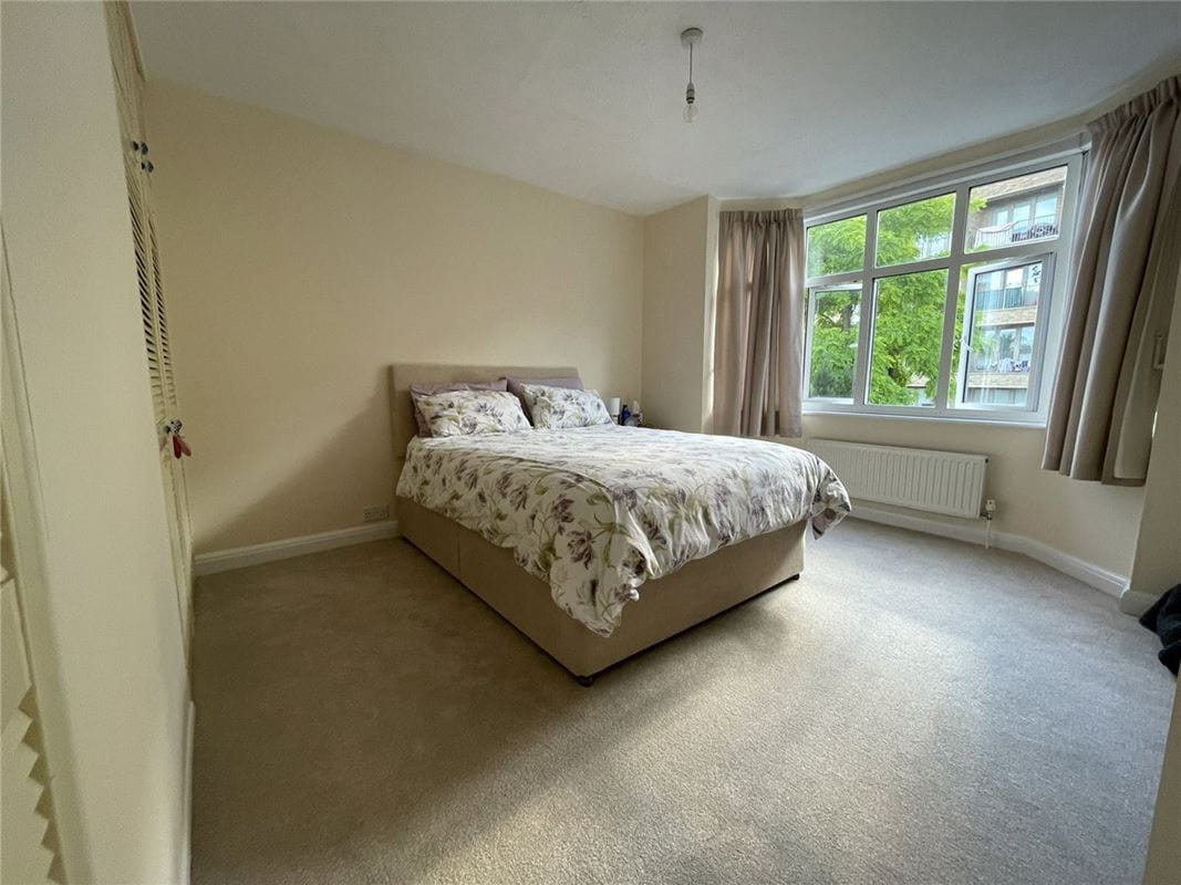4 bedroom house, Newbury, Berkshire RG14 - Let Agreed