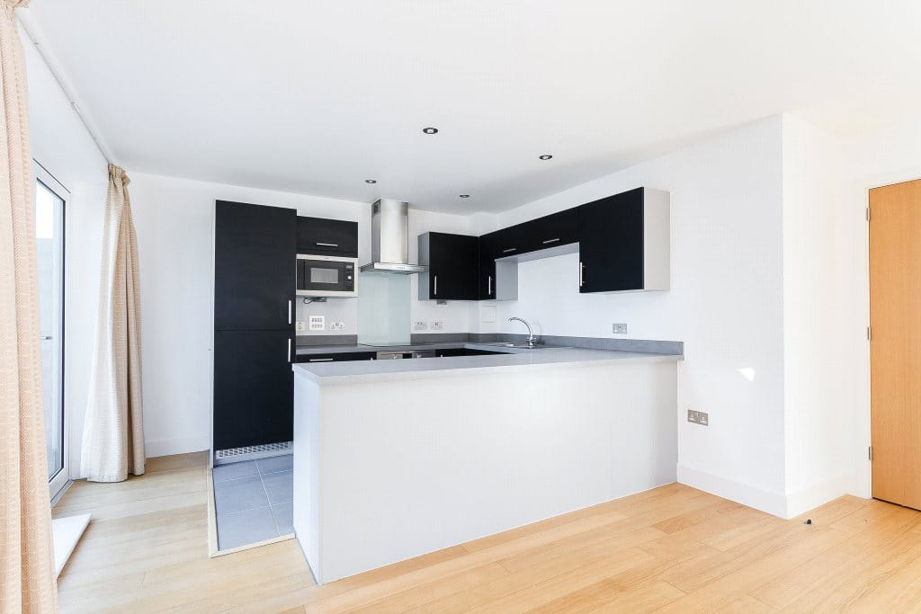 1 bedroom flat, Park Way, Newbury RG14 - Available