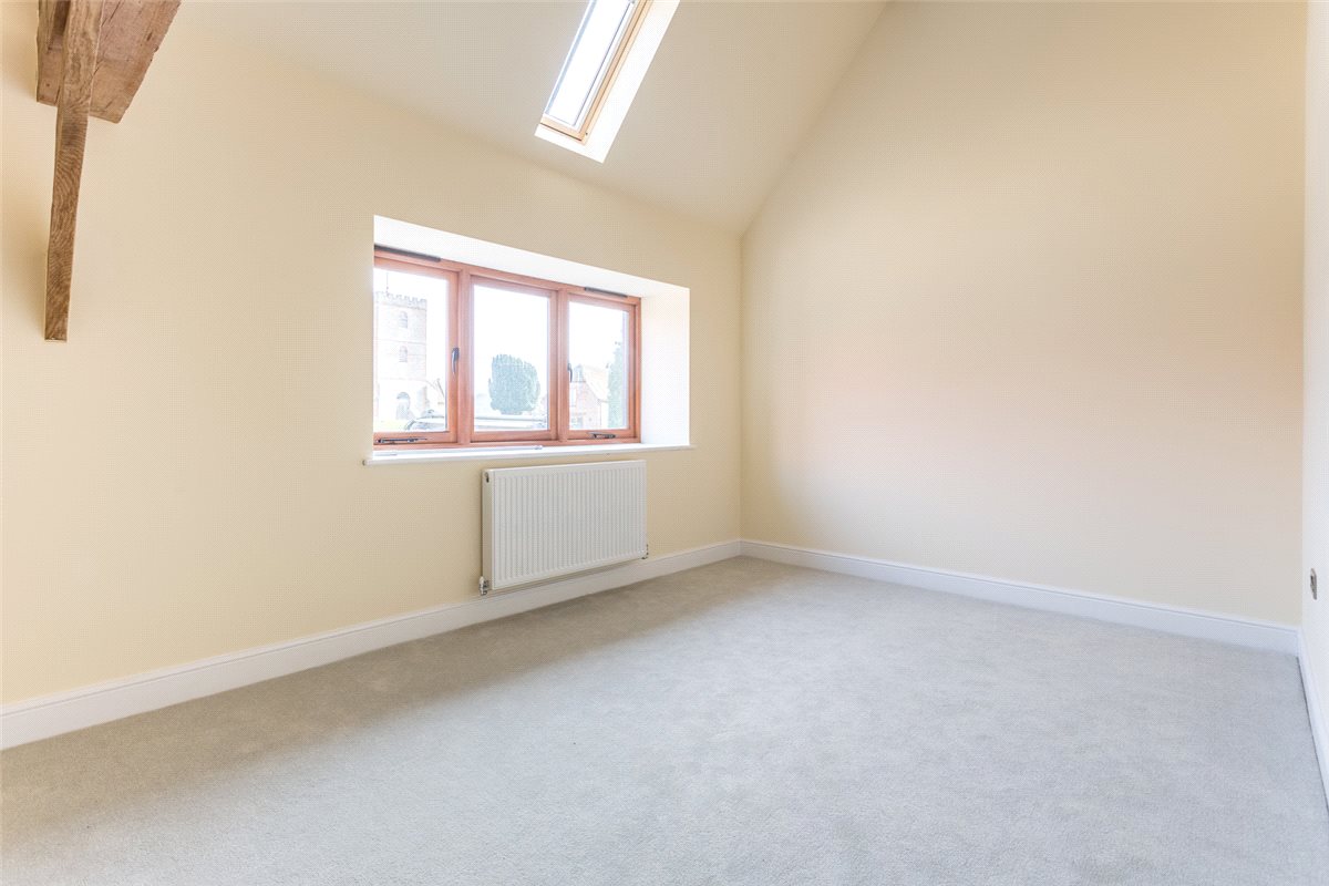 4 bedroom , Winterbourne, Newbury RG20 - Available